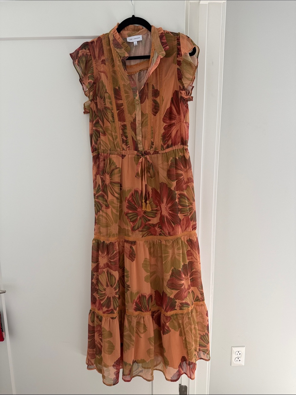 Lost + Wander Rust Floral Tiered Midi Dress